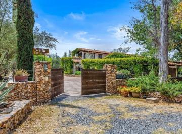 Casa en condominio de 4 habitaciones, Dolores Hidalgo Cuna de la Independencia Nacional · Casa en Venta en Viñedo Exclusivo Santísima Trinidad – Cerca de San Miguel