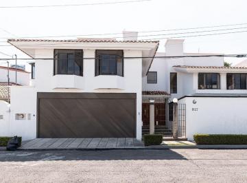 Casa · 439m² · 3 Recámaras · 2 Estacionamientos · Venta Residencia Campestre Zavaleta