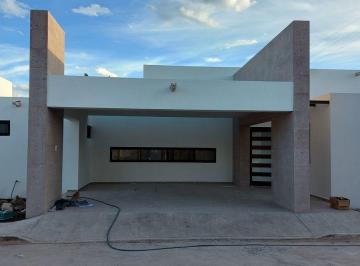 Casa · 197m² · 3 Recámaras · 2 Estacionamientos · En Venta 315 m² de Lote con 3 Recamaras