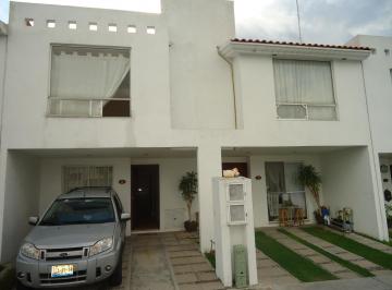 Casa de 3 habitaciones, Puebla · Casa en Renta Saint Germain La Calera Frente Al Área Verde No Mascotas