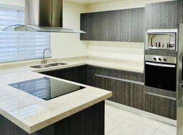 Casa de 3 habitaciones, García · Casa en Venta en Cumbres Ferrara de 3 Niveles