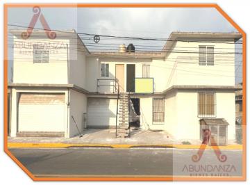 Local comercial · 200m² · 6 Recámaras · 2 Estacionamientos · 3 Departamentos y 2 Locales Venta a 10 Minutos de Plaza Sendero