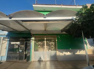 Casa de 6 habitaciones, Guadalajara · Gran Casa de 3 Pisos en San Andrés, Guadalajara