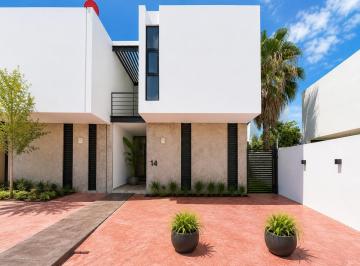 Casa · 146m² · 3 Recámaras · 2 Estacionamientos · En Venta Hermosa Casa de 3 Recamaras en El Cielo, Playa del Carmen