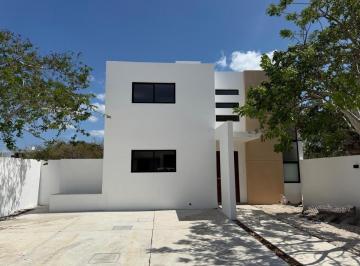 4c03f22b4921b0536722b1111cf9c433a4c88416ada13207b7d3a9f5b382b6f4 · Casa en Venta con Doble Altura en Privada Tamora Al Norte de Mérida, Yucatán