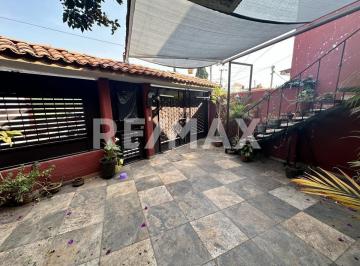 Casa en condominio · 200m² · 4 Recámaras · 2 Estacionamientos · (Mvt) Venta de Casa en Viveros Tlalnepantla