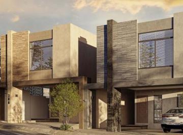 Casa de 3 habitaciones, García · Casa en Venta en Dominio Cumbres (Arriba de Av Leones)