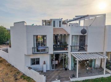 5c51c4a7d3e734d99f4d6e7125a874ae1dfa58583e5a4a5ff073ed26f8413a20 · Casa en Venta en San Miguel de Allende | Terraza, Alberca y Campo de Golf