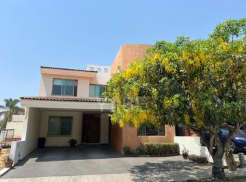 Casa en condominio de 4 habitaciones, Tlajomulco de Zúñiga · Casa en Venta San Martín del Tajo