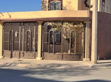 Casa de 3 habitaciones, Juárez · Parajes del Sur