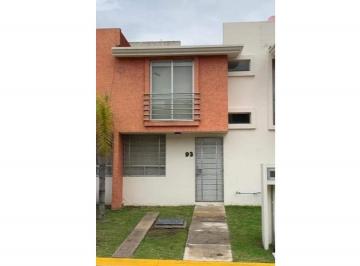 Casa de 3 habitaciones, Coronango · Renta $8,500. Se Aceptan Mascostas!. Lista Para Habitar