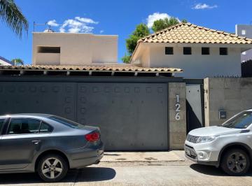 Casa en condominio · 280m² · 3 Recámaras · 3 Estacionamientos · Casa en Venta en Fracc. San Ángel, Leon, Gto. Cerca de Blvd. La Luz, Morelos y Valtierra. Una Pla.