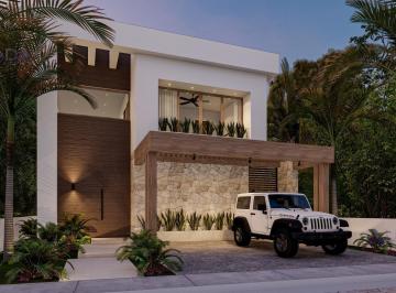Casa · 244m² · 3 Recámaras · 2 Estacionamientos · Casa en Venta en Tulum Country Club