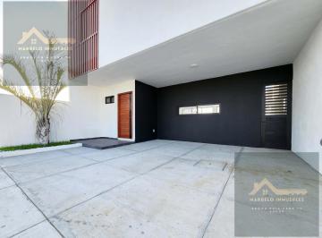 Casa · 170m² · 3 Recámaras · 2 Estacionamientos · Casa en Venta en Fracc. Lomas de La Rioja, Riviera Veracruzana, Alvarado, Veracruz