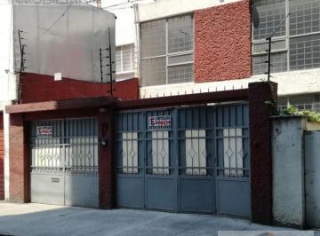 Oficina · 231m² · 9 Recámaras · 2 Estacionamientos · Oficina en Venta en Cadiz Col Insurgentes Mixcoac Benito Juárez