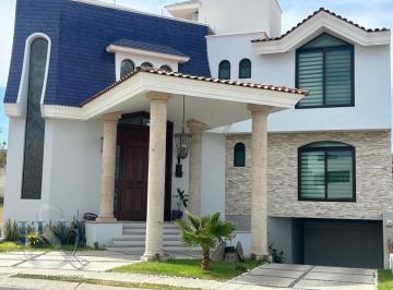 Casa en condominio de 5 habitaciones, Tlajomulco de Zúñiga · Casa en Venta en Fraccionamiento Real de Santa Anita