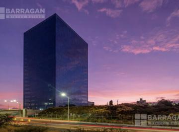 Local comercial · 404m² · Local Comercial en Venta en Torre Titanium, | 153.92 m² Terraza 250 m²