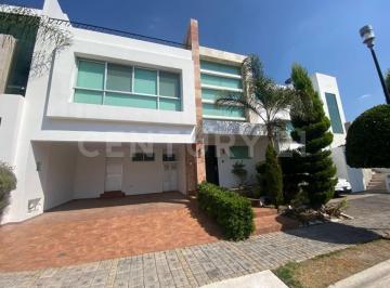 Casa · 362m² · 4 Recámaras · 2 Estacionamientos · Casa en Renta en Parque Plata, Lomas de Angelópolis 2