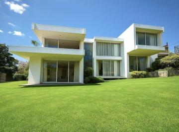 Casa de 5 habitaciones, Cuernavaca · Venta de Casa en Reforma Zona Dorada