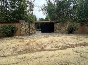 Quinta · 12240m² · 3 Recámaras · Quinta en Venta en Cadereyta N. L.