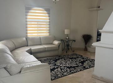 Casa de 4 habitaciones, Saltillo · Casa de un Piso con 4 Recamaras