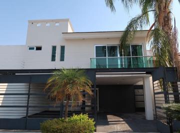 Casa de 5 habitaciones, Tlajomulco de Zúñiga · Hermosa Casa en Venta en El Palomar