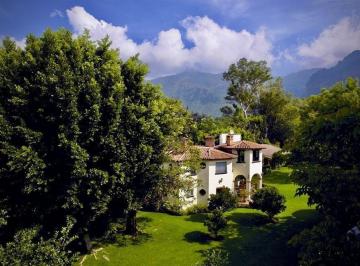 Villa de 12 habitaciones, Tepoztlán · Hermosa Propiedad en Venta en Tepoztlán