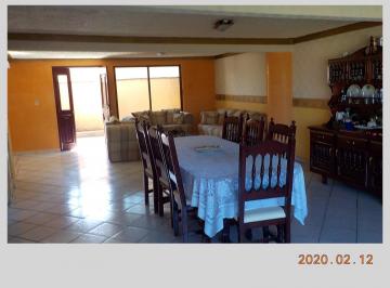 Casa · 241m² · 4 Recámaras · 2 Estacionamientos · Casa en Venta en San Francisco Tlalcilalcalpan, Méx.