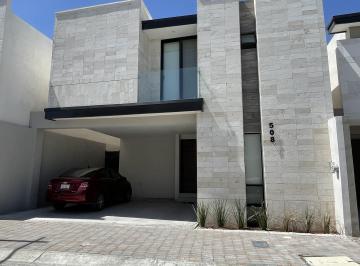 Casa de 4 habitaciones, Saltillo · Casa en Venta en Seterra Residencial, Zona Norte de Saltillo