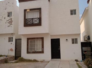 Casa de 2 habitaciones, Chihuahua · Casa en Venta Fracc. Molino de Agua (Norte de La Ciudad) Fracc. con Alberca