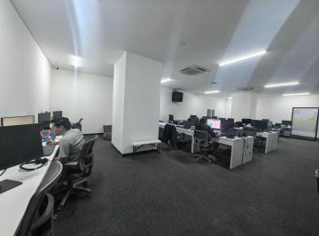 Oficina , León · Renta de Oficina (94 M&sup2;) Totalmente Equipada (Disponible en Diciembre)