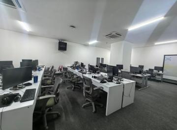 Oficina , León · Renta de Oficina (94 M&sup2;) Totalmente Equipada (Disponible en Diciembre)