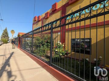 Edificio · 1125m² · 17 Recámaras · 10 Estacionamientos · Edificio Escolar en Venta con 11 Aulas y Multiples Areas Para Usos Multiples en Cd. Juarez