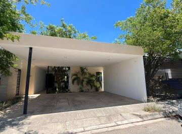 Casa de 3 habitaciones, Mérida · Casa en Venta en Cholul