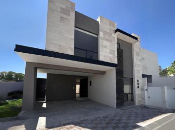 Casa de 3 habitaciones, Saltillo · Casa en Venta Seterra Residencial