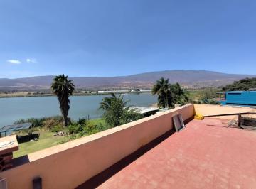 Casa de 4 habitaciones, Tlajomulco de Zúñiga · Vive Frente a La Laguna de Cajititlán! Naturaleza, Espacio y Vistas Inigualables