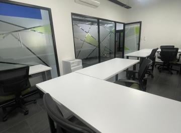 Oficina , Aguascalientes · Renta de Oficina con Servicios Para 6 Personas en Ags Plaza Punto 45 a un Costado de Altaria