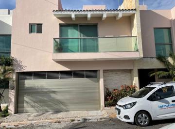Casa de 3 habitaciones, Boca del Río · Casa en Venta en La Col. Revolución