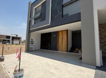 Casa de 3 habitaciones, Zapopan · Propiedad en Venta en Solares, Totalmente Nueva