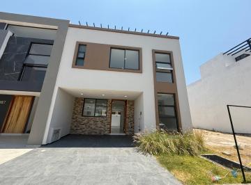 Casa de 3 habitaciones, Zapopan · Propiedad en Venta en Solares, Para Estrenar.