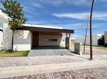 Casa · 287m² · 3 Recámaras · 2 Estacionamientos · Casa en Venta La Campiña Residencial, León Guanajuato