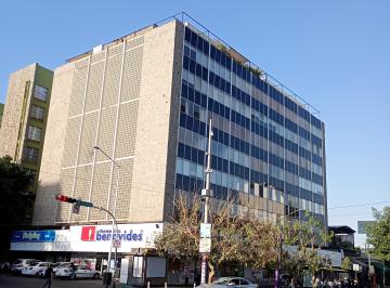 Edificio de 99 habitaciones, Guadalajara · Edificio Chapultepec en Venta Esquina Av La Paz Col. Americana