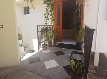 Casa · 253m² · 5 Recámaras · 3 Estacionamientos · Casa en Venta Cerca de Av Pipila Col. El Mirador Xalapa, Ver.