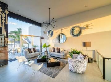 Casa de 4 habitaciones, Querétaro · Residencia Sobre Diseñada en Cumbres del Lago