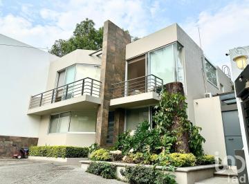 Casa · 313m² · 3 Recámaras · 3 Estacionamientos · Casa en Venta Al Norte de Cuernavaca, Morelos