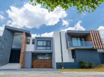 Casa en condominio de 3 habitaciones, San Andrés Cholula · Espectacular Residencia en Venta en Lomas de Angelópolis III