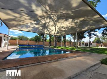 Casa · 300m² · 3 Recámaras · Se Vende Casa en Granjas de La Florida con Alberca