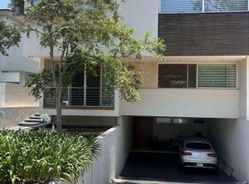 Casa en condominio · 623m² · 4 Recámaras · 3 Estacionamientos · Casa en Venta, Valle Real