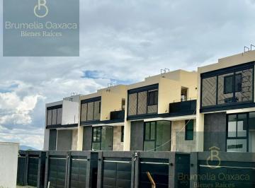 Casa · 347m² · 3 Recámaras · 2 Estacionamientos · Casa en San Felipe del Agua 1