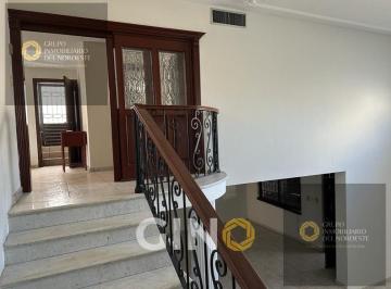 Casa · 540m² · 4 Recámaras · 3 Estacionamientos · Casa en Venta en Las Quintas Culiacán